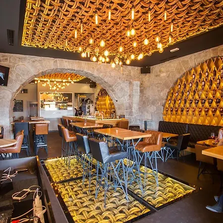 Molo Longo Daire Rijeka