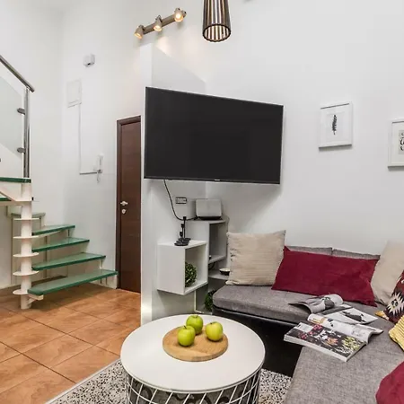 Molo Longo Apartman *